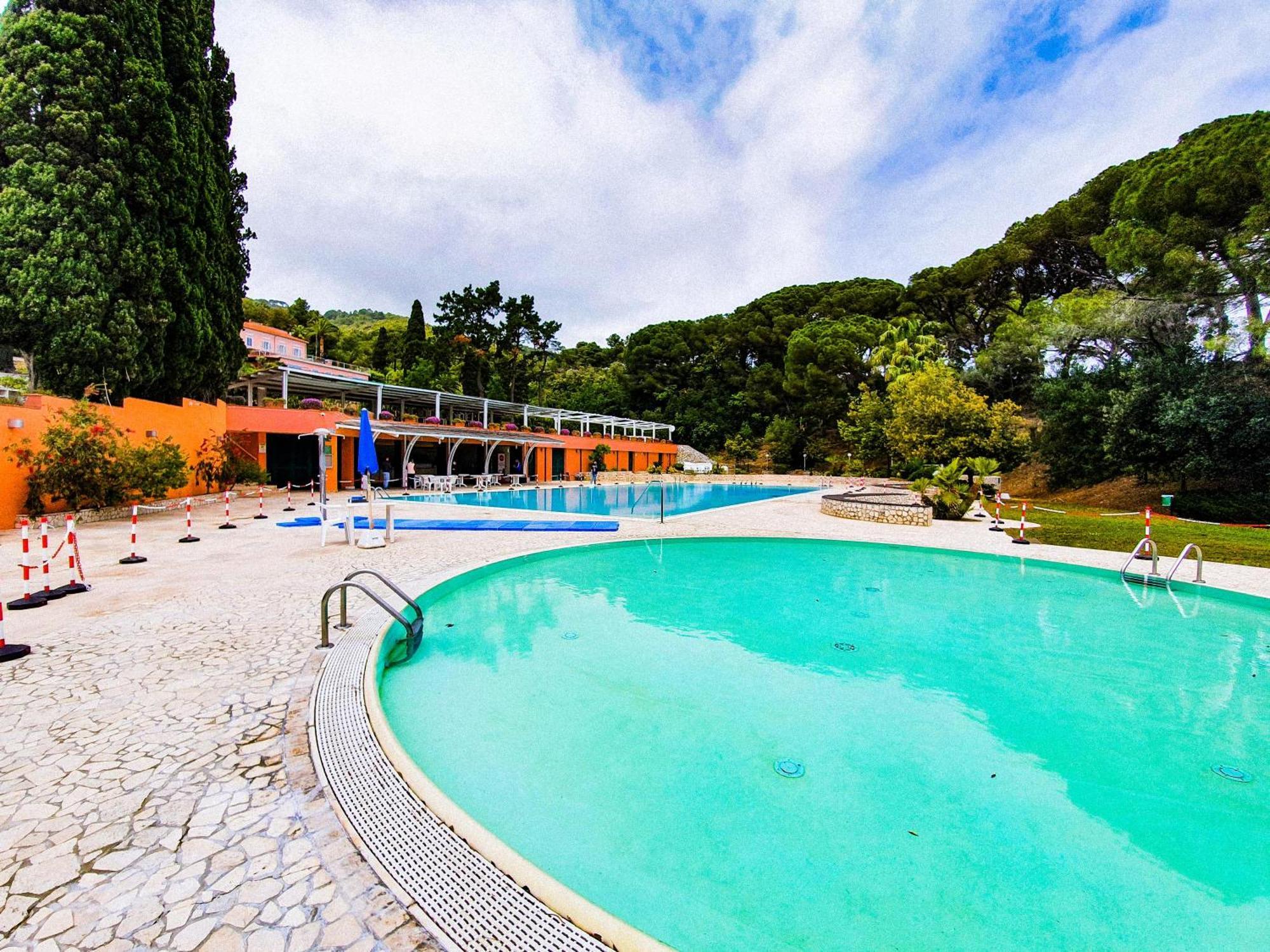 Appartamento Capo D Arco Il Pino Rio Marina Bagian luar foto